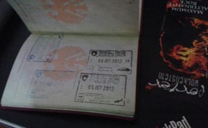 Reisepass mit Stempeln des Kosovo